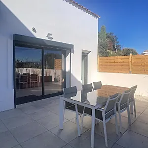 La Parenthese Maison T3 Au Calme Avec Parking Gratuit Holiday home