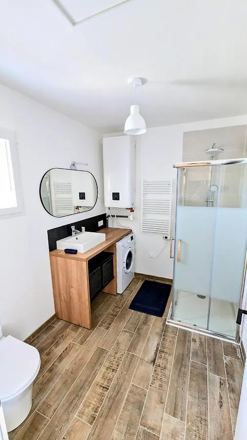 Holiday home Charmant Logement Recent 42 M2 Les Pennes-Mirabeau