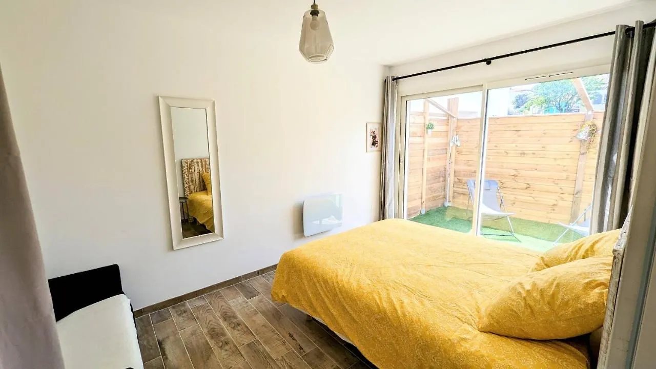 Charmant Logement Recent 42 M2 Les Pennes-Mirabeau 0*,