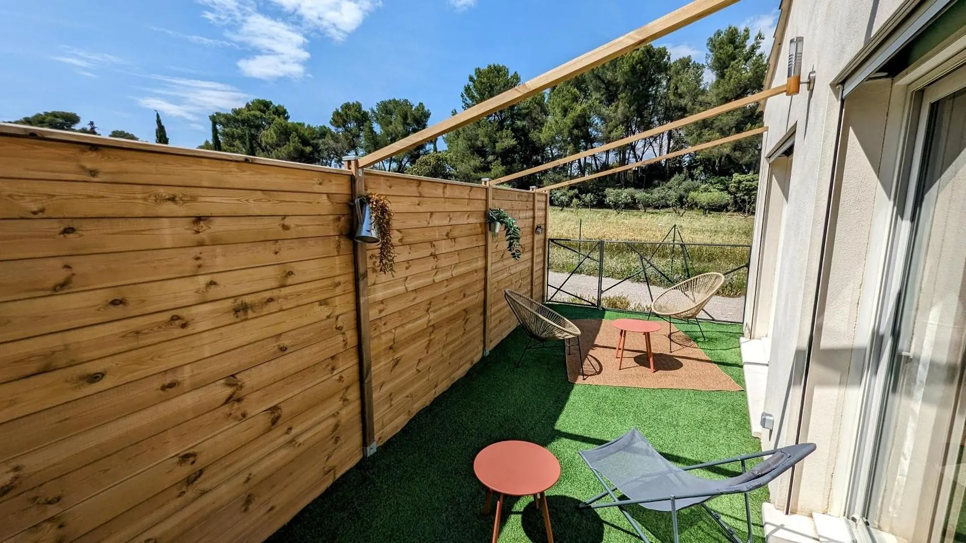 Holiday home Charmant Logement Recent 42 M2 Les Pennes-Mirabeau